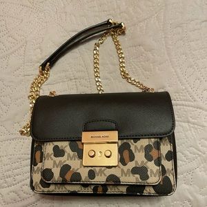 MICHAEL KORS CROSSBODY